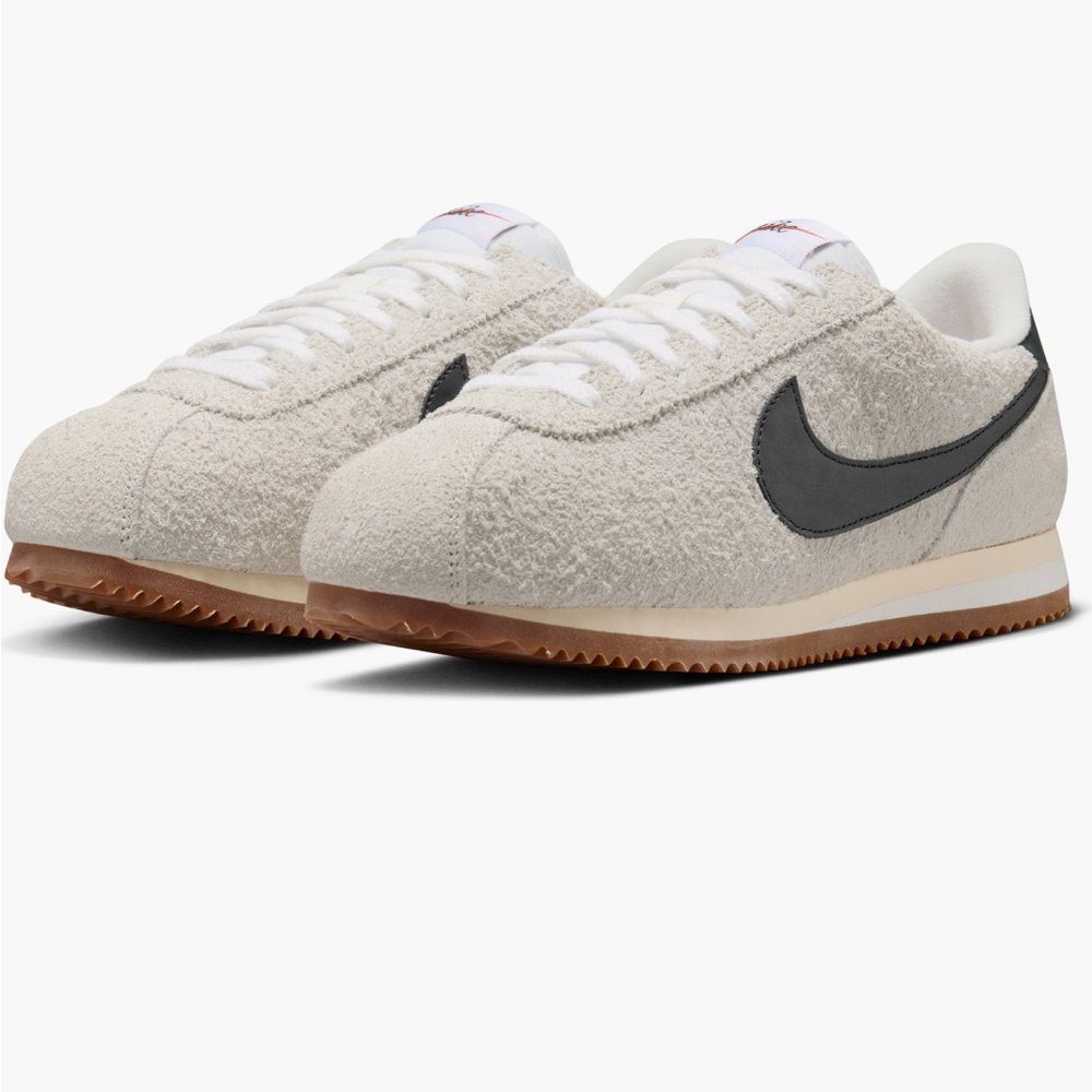Nike Women’s Cream and Black Cortez | Size 7.5